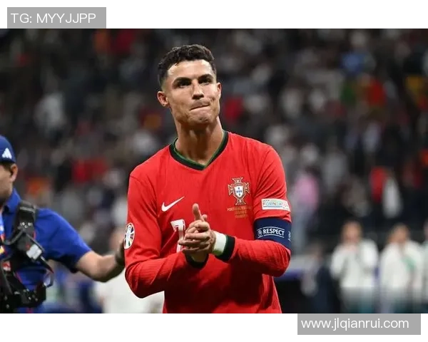 近代足球明星名单盘点与成就分析探索