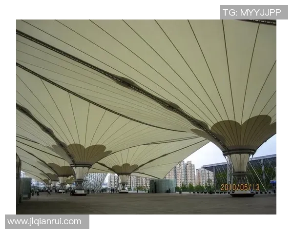 重庆篮球队与上海篮球队赛后复盘分析及战术意识探讨